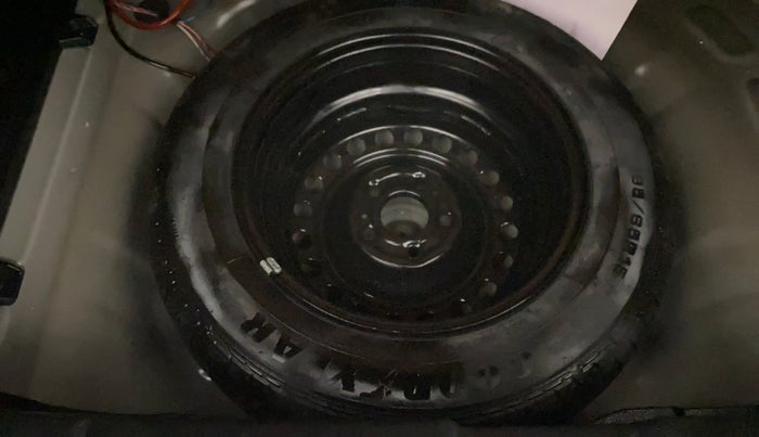 2024 KIA SONET HTE (O) 1.2 Petrol MT, Petrol, Manual, 4,952 km, Spare Tyre