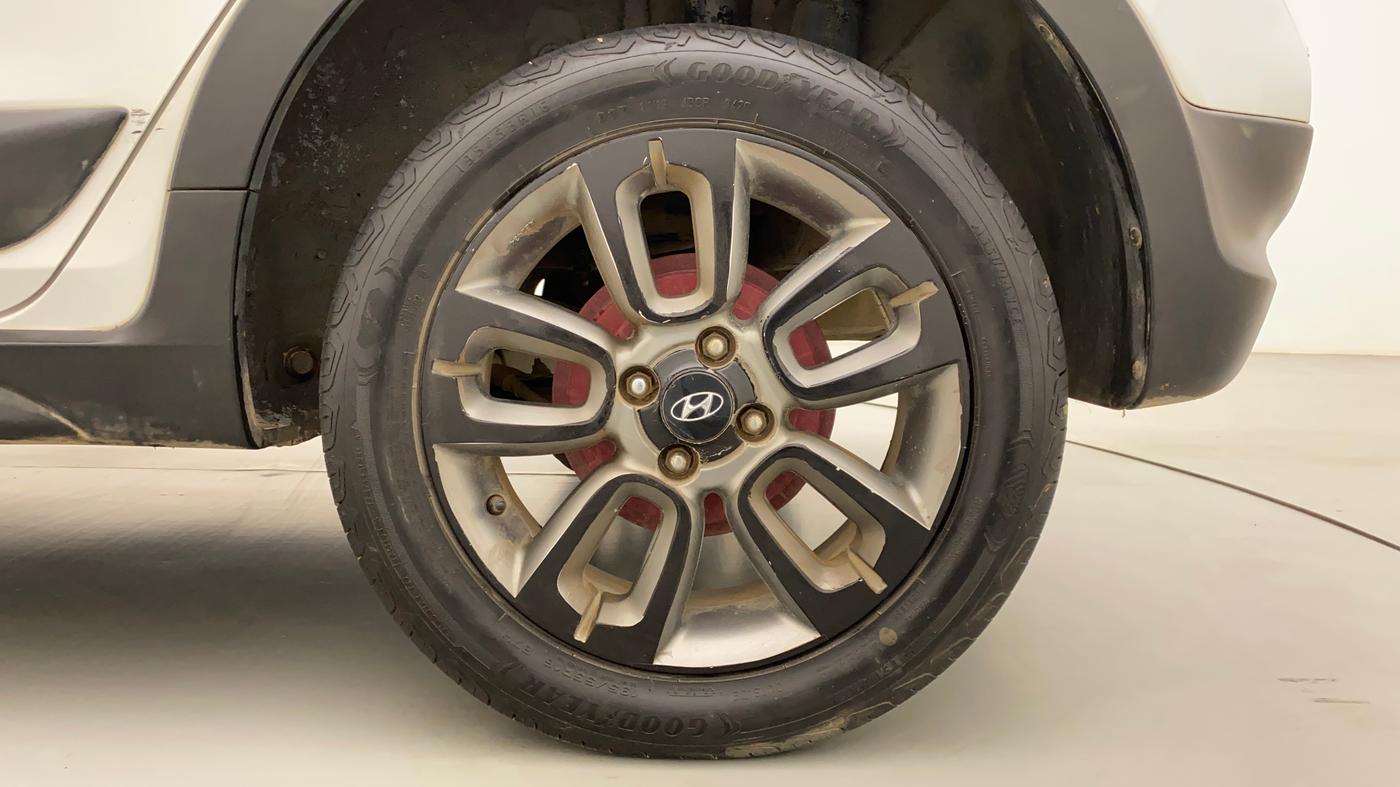2015 Hyundai i20 Active 1.4 SX, Diesel, Manual, 83,856 km, Left Rear Wheel