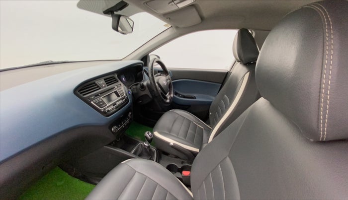 2015 Hyundai i20 Active 1.4 SX, Diesel, Manual, 83,856 km, Right Side Front Door Cabin