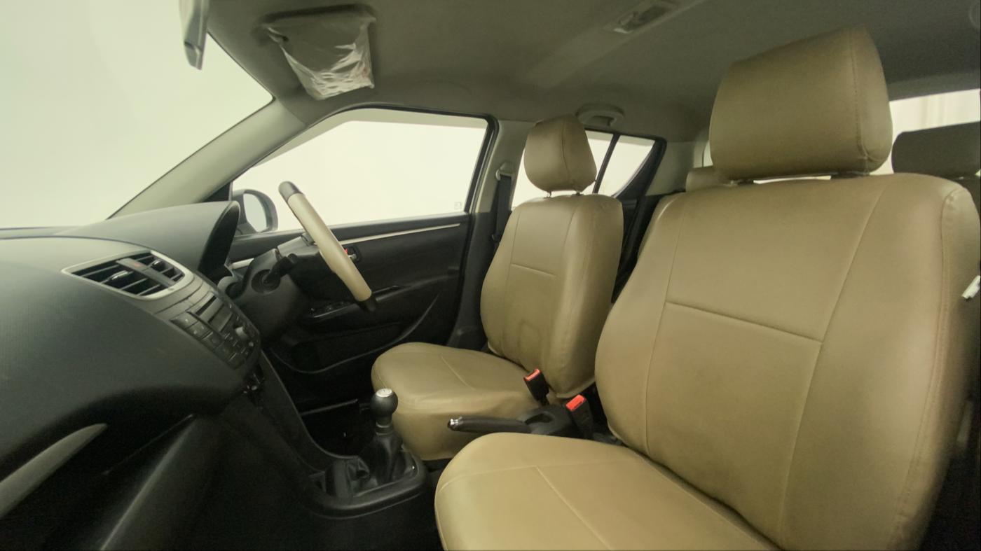 2014 Maruti Swift VXI, Petrol, Manual, 29,973 km, Right Side Front Door Cabin