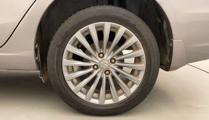 2015 Maruti Ciaz ZXI+, Petrol, Manual, 79,743 km, Left Rear Wheel