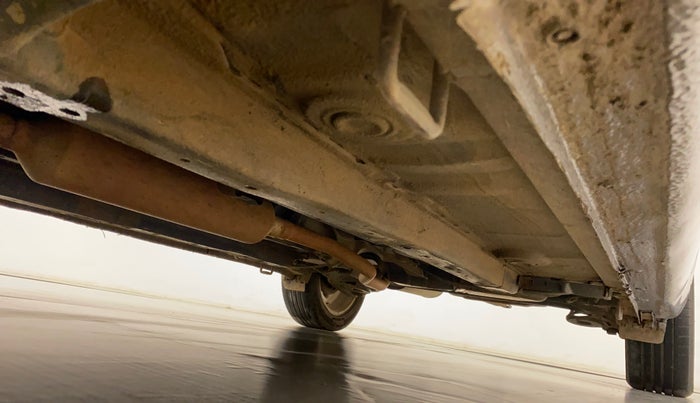 2015 Maruti Ciaz ZXI+, Petrol, Manual, 79,743 km, Right Side Underbody