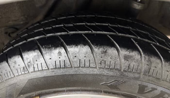 2014 Honda Amaze 1.2L I-VTEC S, Petrol, Manual, 43,410 km, Left Rear Tyre Tread