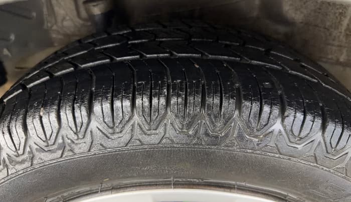 2014 Honda Amaze 1.2L I-VTEC S, Petrol, Manual, 43,410 km, Right Rear Tyre Tread