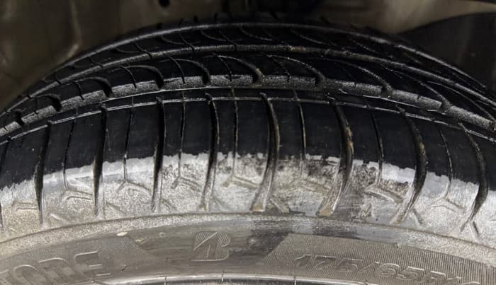2014 Honda Amaze 1.2L I-VTEC S, Petrol, Manual, 43,410 km, Right Front Tyre Tread