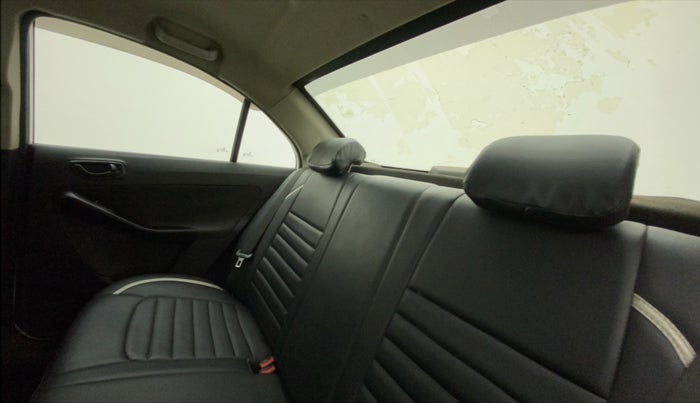 2016 Tata Zest XM PETROL, Petrol, Manual, 87,897 km, Right Side Rear Door Cabin