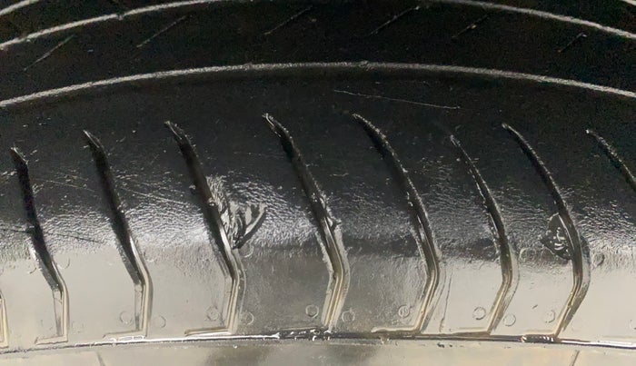 2022 Toyota URBAN CRUISER MID GRADE AT, Petrol, Automatic, 30,763 km, Left Front Tyre Tread