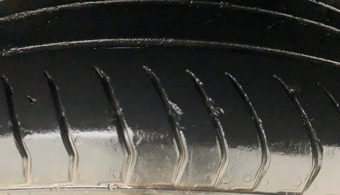 2022 Toyota URBAN CRUISER MID GRADE AT, Petrol, Automatic, 30,763 km, Left Rear Tyre Tread