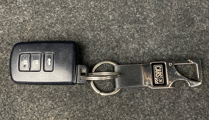 2016 Toyota Corolla Altis VL CVT PETROL, Petrol, Automatic, 69,541 km, Key Close Up