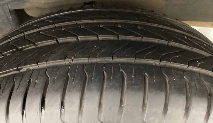 2016 Toyota Corolla Altis VL CVT PETROL, Petrol, Automatic, 69,541 km, Left Rear Tyre Tread