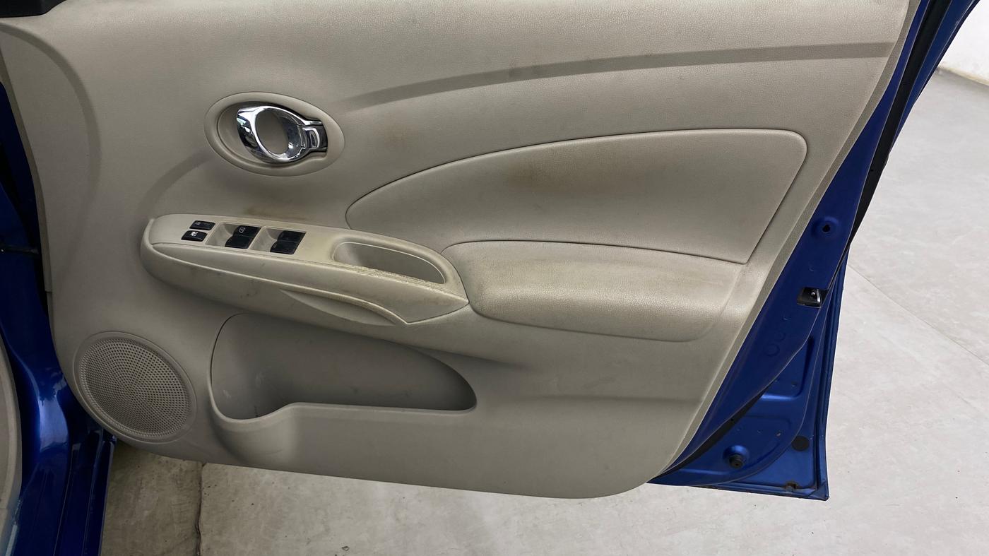 2013 Nissan Sunny XL CVT, Petrol, Automatic, 1,18,253 km, Driver Side Door Panels Control
