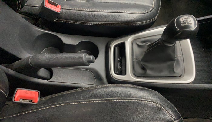 2020 Hyundai VENUE S 1.2, Petrol, Manual, 68,014 km, Gear Lever