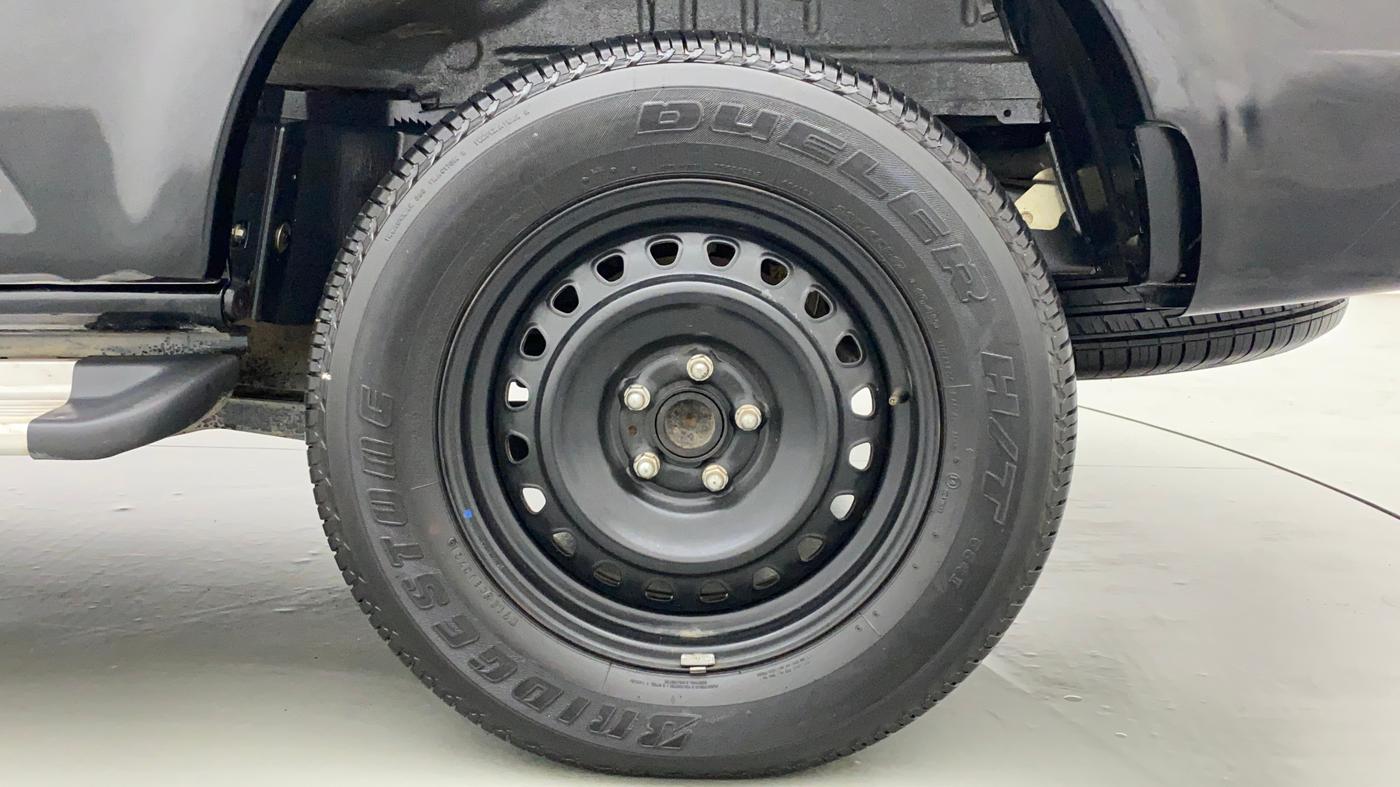 2021 Mahindra Scorpio S5, Diesel, Manual, 10,177 km, Left Rear Wheel