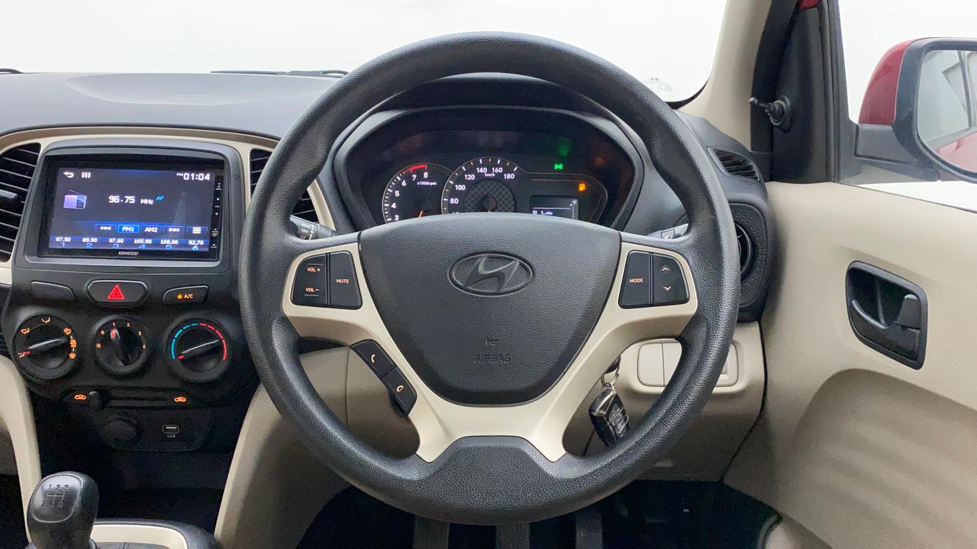 2020 Hyundai NEW SANTRO MAGNA 1.1 CORPORATE EDITION, Petrol, Manual, 17,051 km, Steering Wheel Close Up