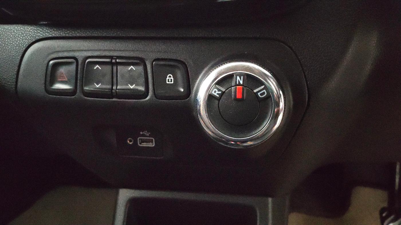2018 Renault Kwid RXT 1.0 AMT (O), Petrol, Automatic, 11,574 km, Gear Lever