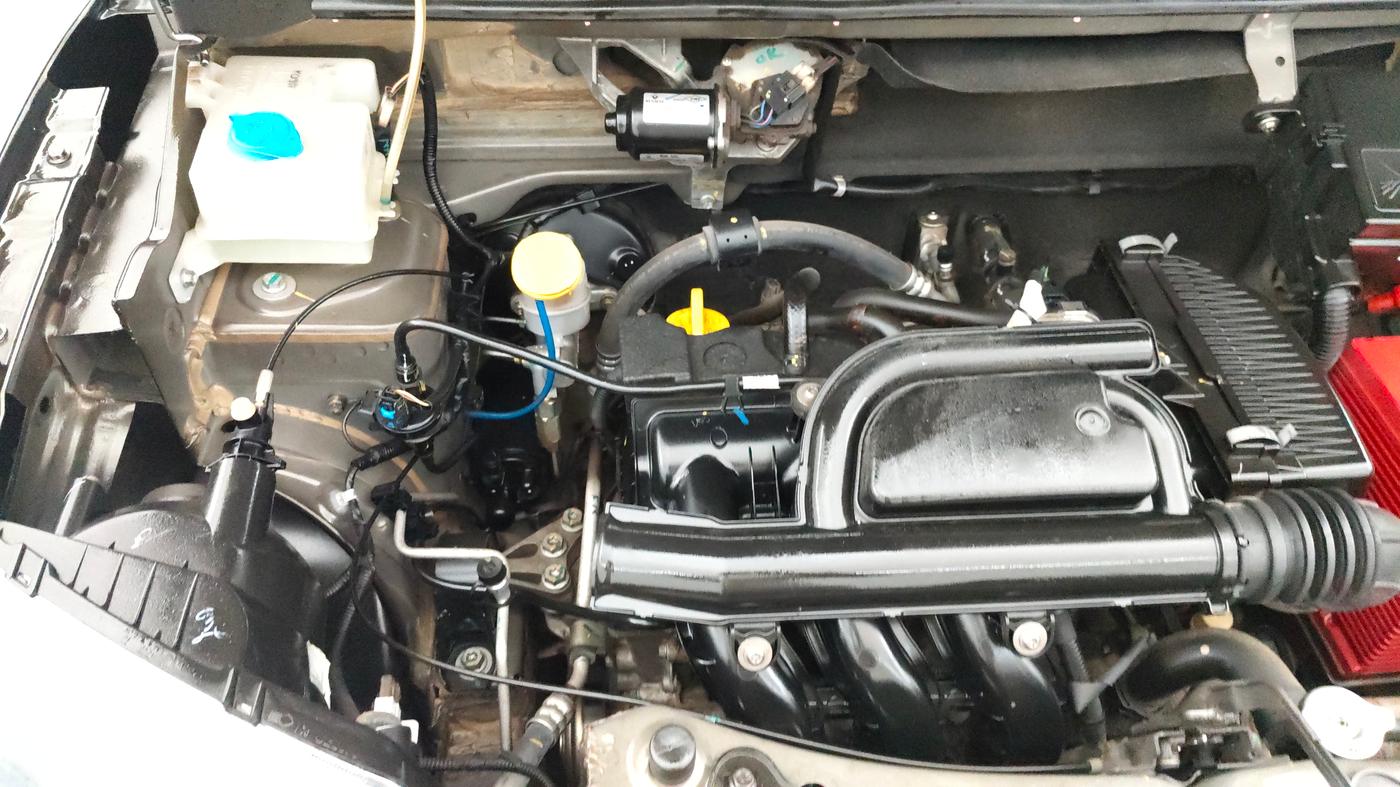 2018 Renault Kwid RXT 1.0 AMT (O), Petrol, Automatic, 11,574 km, Engine View - Right