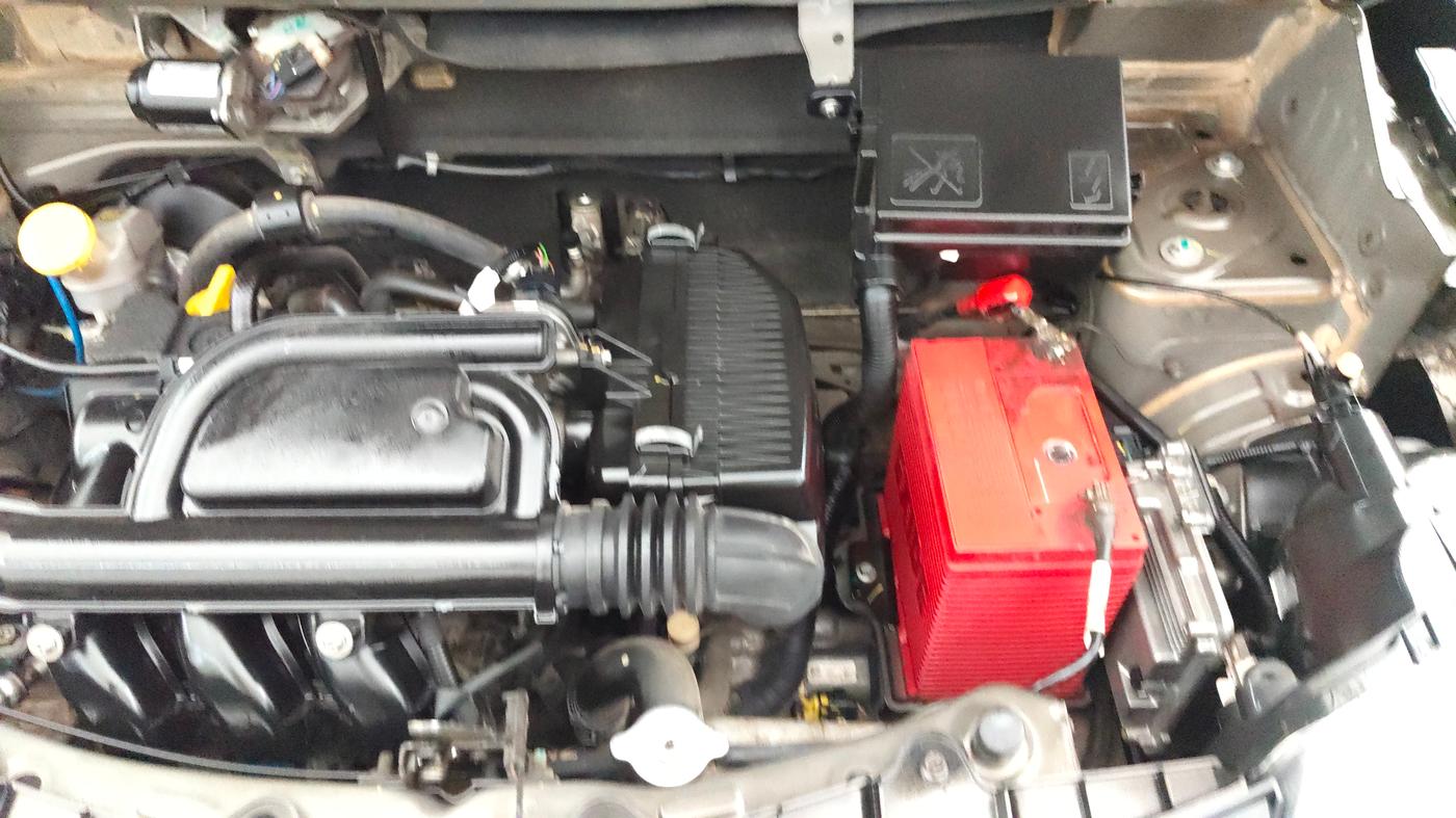 2018 Renault Kwid RXT 1.0 AMT (O), Petrol, Automatic, 11,574 km, Engine View - Left