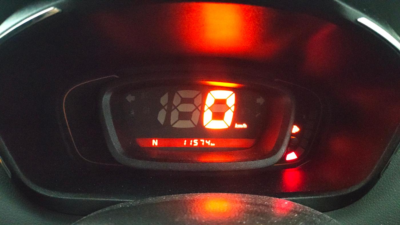 2018 Renault Kwid RXT 1.0 AMT (O), Petrol, Automatic, 11,574 km, Odometer Image