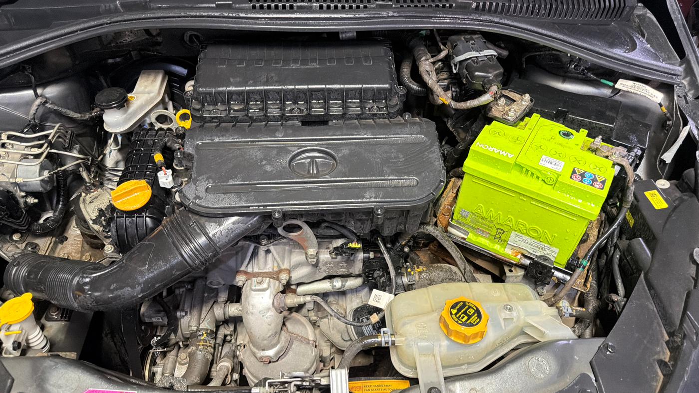 2021 Tata Tiago XT PETROL, Petrol, Manual, 23,803 km, Engine View