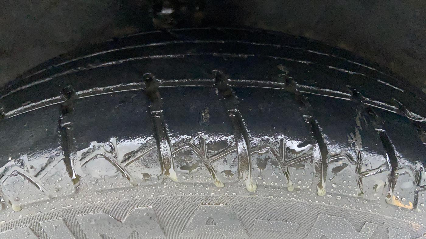 2013 Hyundai Santro Xing GL PLUS, CNG, Manual, 94,110 km, Left Front Tyre Tread