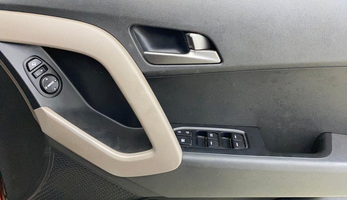 2016 Hyundai Creta SX PLUS 1.6 PETROL, Petrol, Manual, 55,946 km, Driver Side Door Panels Control