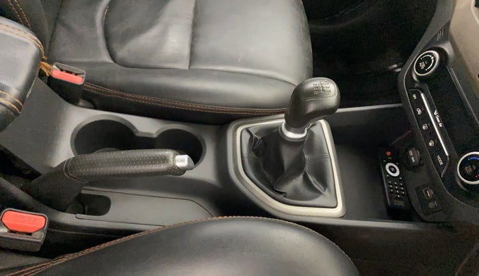 2016 Hyundai Creta SX PLUS 1.6 PETROL, Petrol, Manual, 55,946 km, Gear Lever