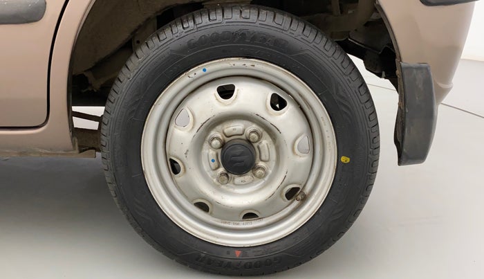 2010 Maruti Zen Estilo LXI, Petrol, Manual, 15,054 km, Left Rear Wheel