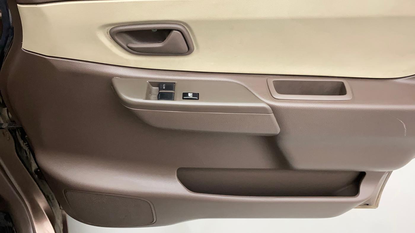 2010 Maruti Zen Estilo LXI, Petrol, Manual, 15,054 km, Driver Side Door Panels Control