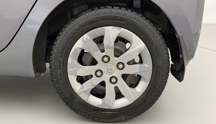 2017 Hyundai Eon MAGNA +, Petrol, Manual, 72,083 km, Left Rear Wheel