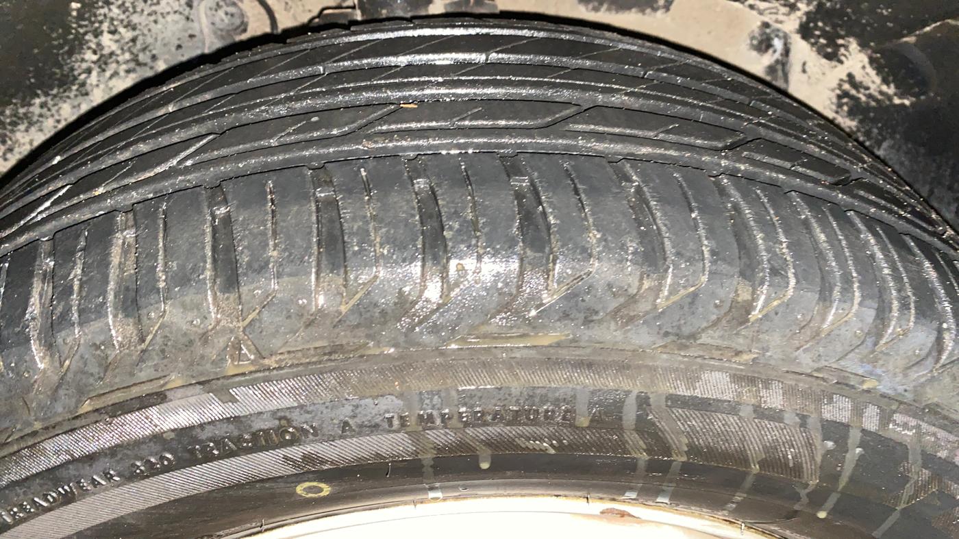 2014 Renault Duster RXL PETROL, Petrol, Manual, 37,765 km, Right Front Tyre Tread