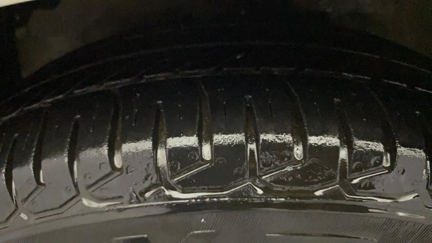 2016 Maruti Celerio VXI, Petrol, Manual, 76,529 km, Left Front Tyre Tread