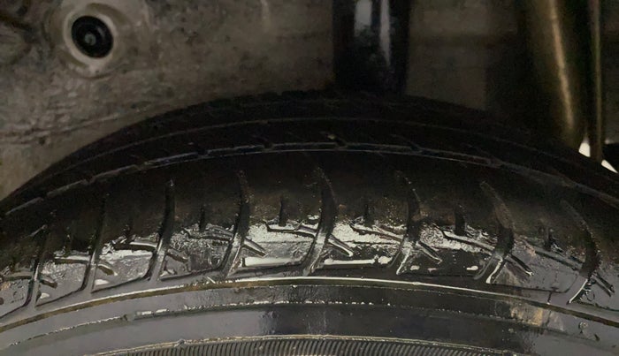 2016 Maruti Celerio VXI, Petrol, Manual, 76,518 km, Left Rear Tyre Tread