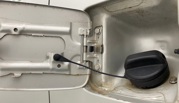 2010 Maruti Zen Estilo LXI, Petrol, Manual, 44,720 km, Left quarter panel - Fuel lid lock has slight discoloration