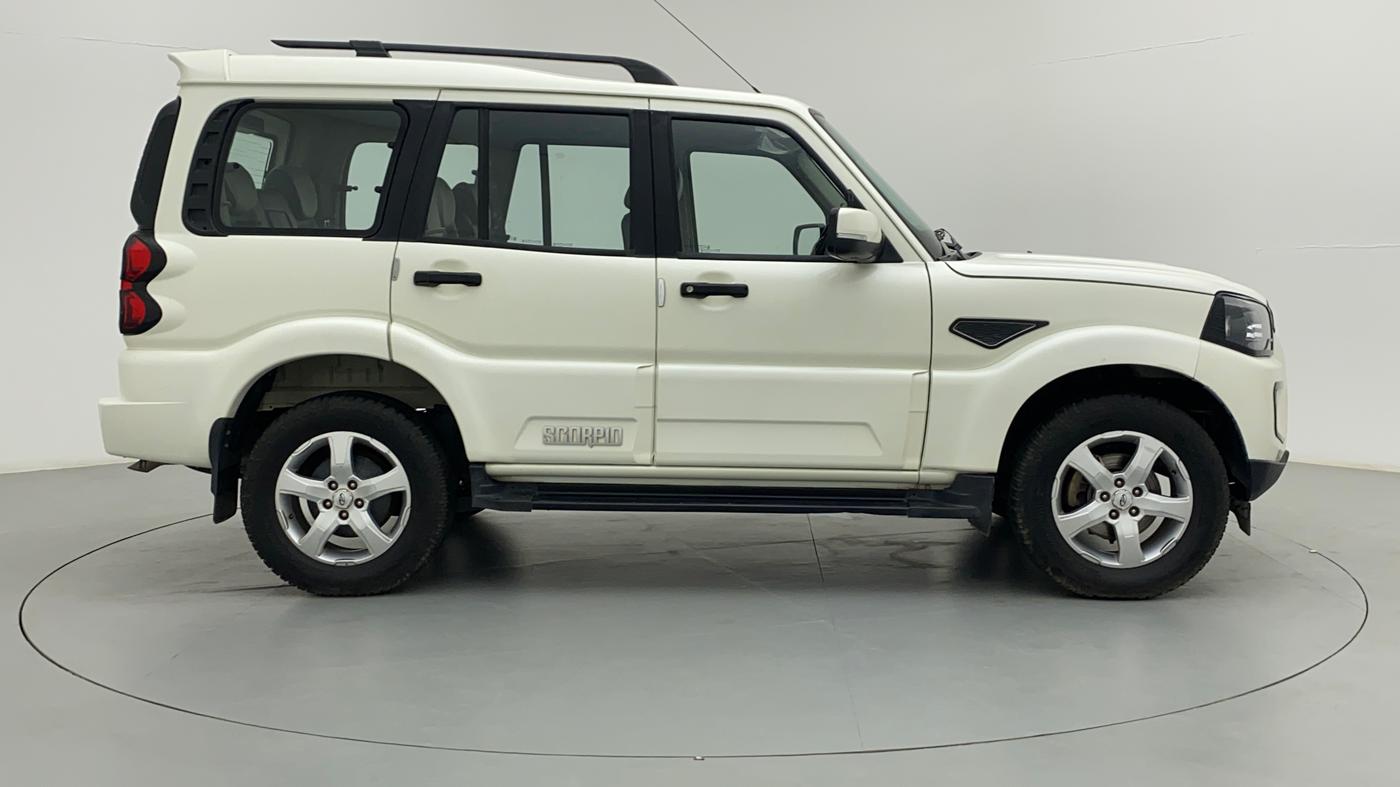 2018 Mahindra Scorpio S11, Diesel, Manual, 56,442 km, Right Side