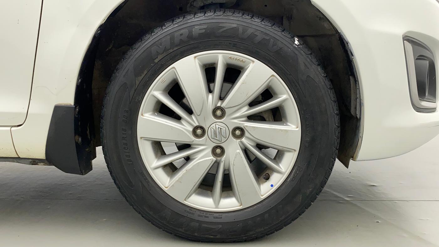 2014 Maruti Swift ZXI, Petrol, Manual, 48,929 km, Right Front Wheel