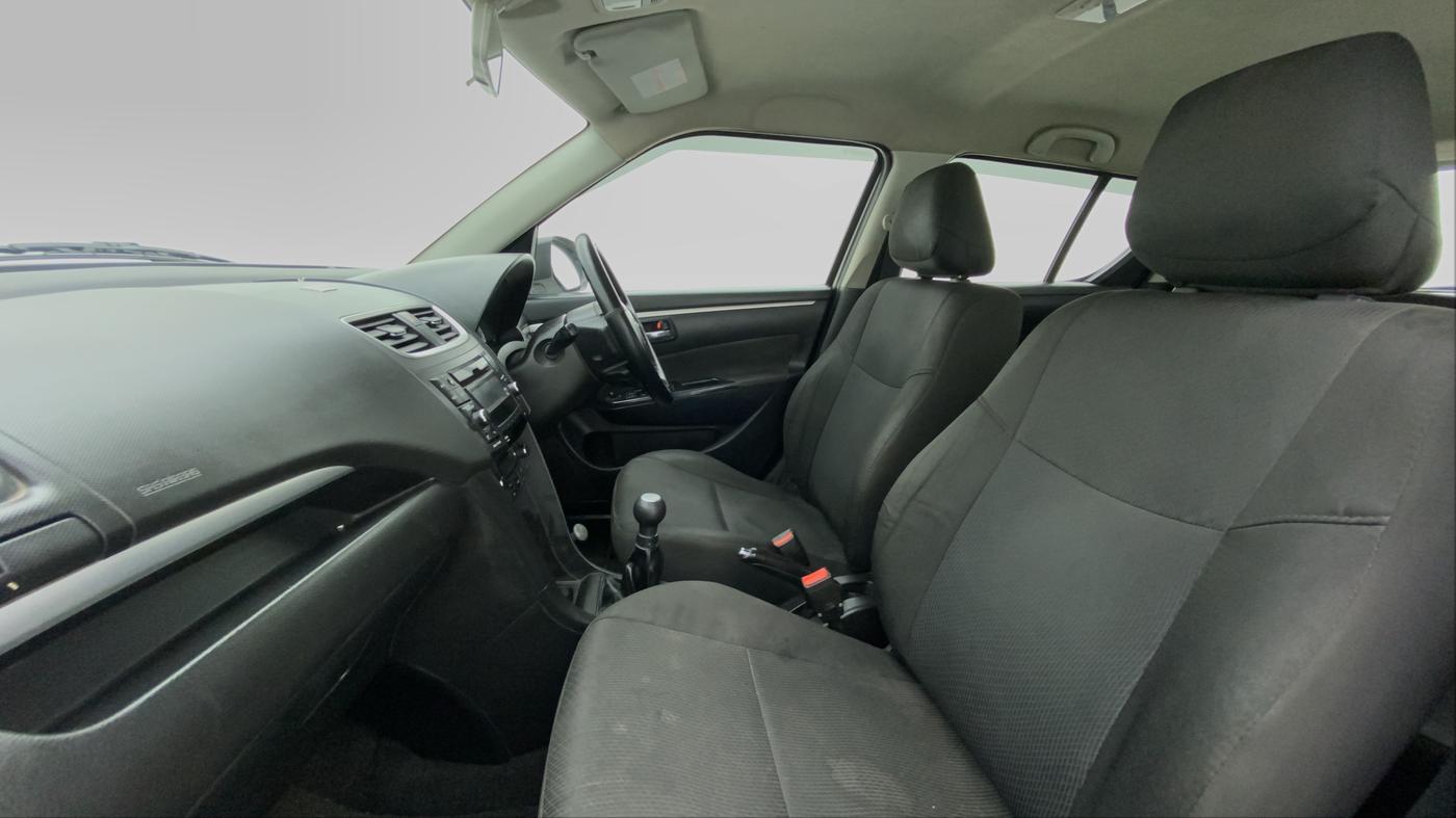2014 Maruti Swift ZXI, Petrol, Manual, 48,929 km, Right Side Front Door Cabin