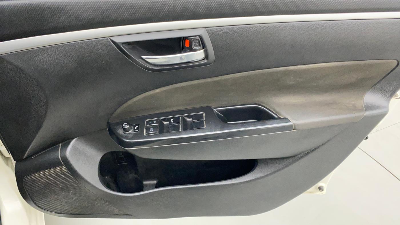 2014 Maruti Swift ZXI, Petrol, Manual, 48,929 km, Driver Side Door Panels Control