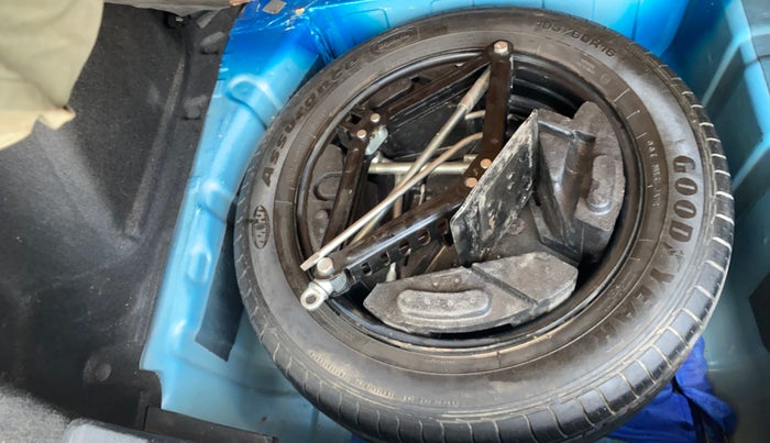 2018 Tata NEXON XT PETROL, Petrol, Manual, 56,007 km, Spare Tyre