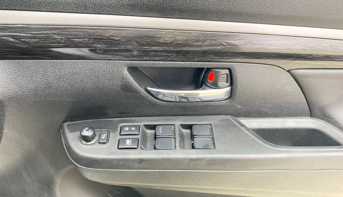 2024 Maruti XL6 ALPHA PLUS AT, Petrol, Automatic, 48,165 km, Driver Side Door Panels Control