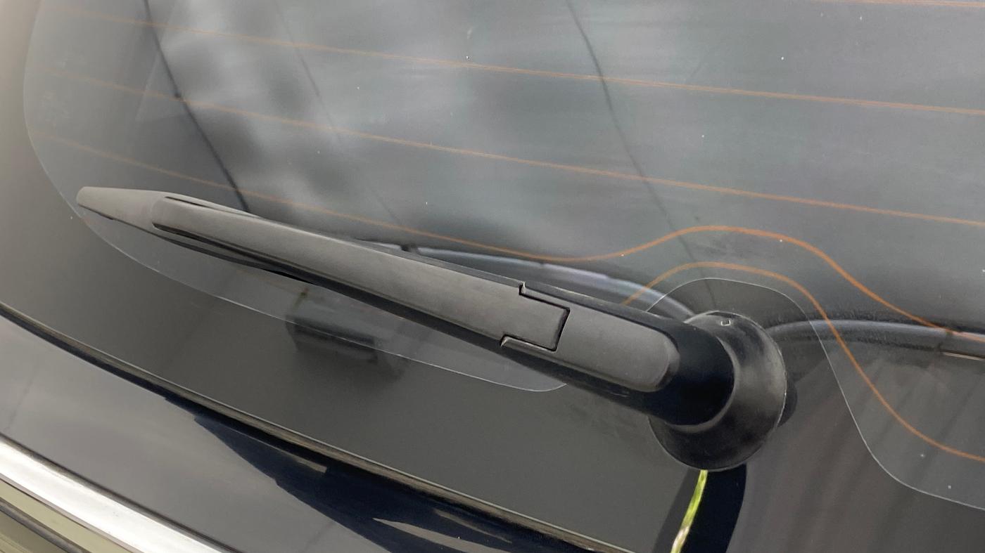 2024 Maruti XL6 ALPHA PLUS AT, Petrol, Automatic, 48,165 km, Rear Wiper