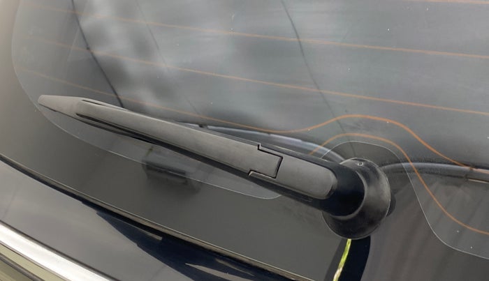 2024 Maruti XL6 ALPHA PLUS AT, Petrol, Automatic, 48,165 km, Rear Wiper