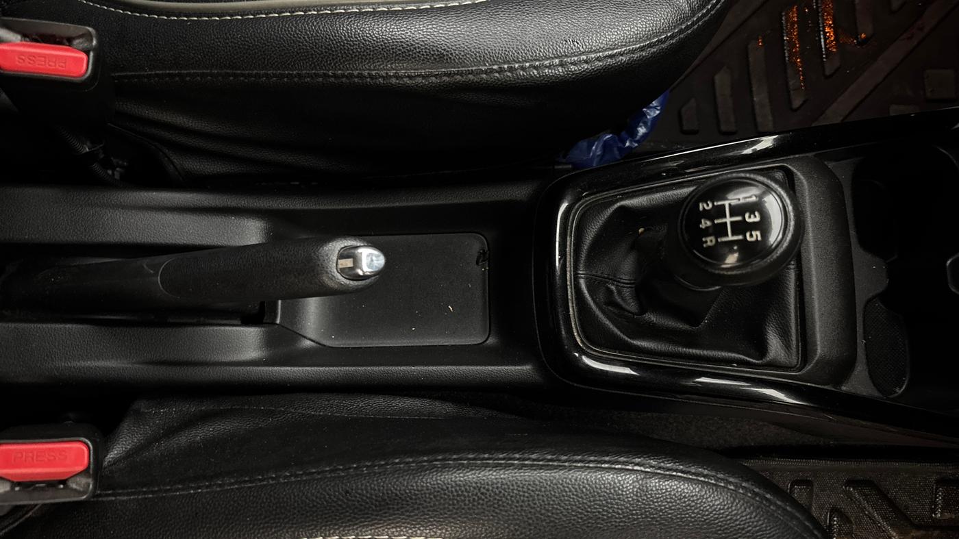 2024 Maruti Swift ZXi Plus, Petrol, Manual, 47,222 km, Gear Lever