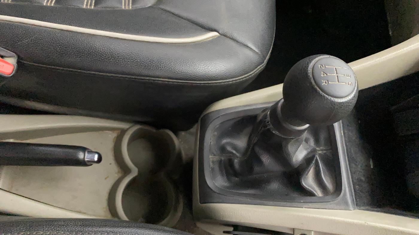 2015 Maruti Celerio ZXI, CNG, Manual, 58,610 km, Gear Lever
