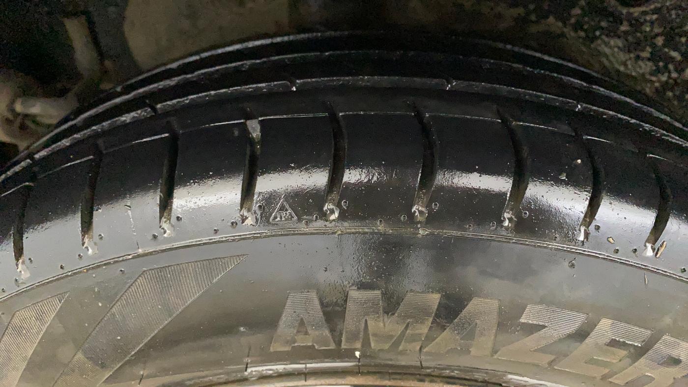 2015 Maruti Celerio ZXI, CNG, Manual, 58,610 km, Right Rear Tyre Tread