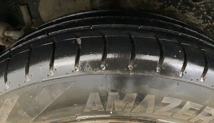 2015 Maruti Celerio ZXI, CNG, Manual, 58,610 km, Right Rear Tyre Tread