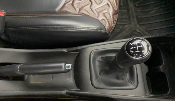 2024 Maruti FRONX DELTA PLUS 1.2MT, Petrol, Manual, 33,477 km, Gear Lever