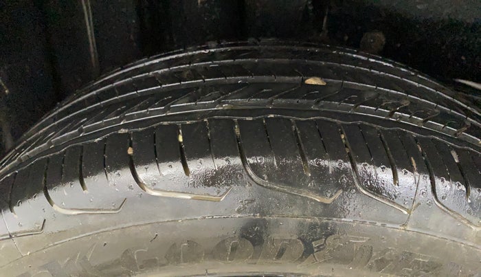 2024 Maruti FRONX DELTA PLUS 1.2MT, Petrol, Manual, 33,477 km, Right Rear Tyre Tread