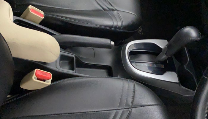 2019 Honda Jazz 1.2L I-VTEC VX CVT, Petrol, Automatic, 50,279 km, Gear Lever