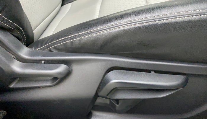 2022 Tata Tiago XZ PLUS CNG, CNG, Manual, 24,768 km, Driver Side Adjustment Panel