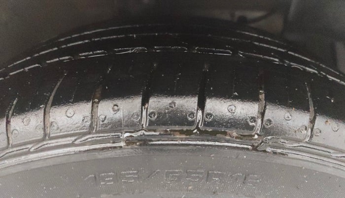 2022 Maruti Ciaz ALPHA 1.5 SHVS PETROL, Petrol, Manual, 50,287 km, Right Front Tyre Tread